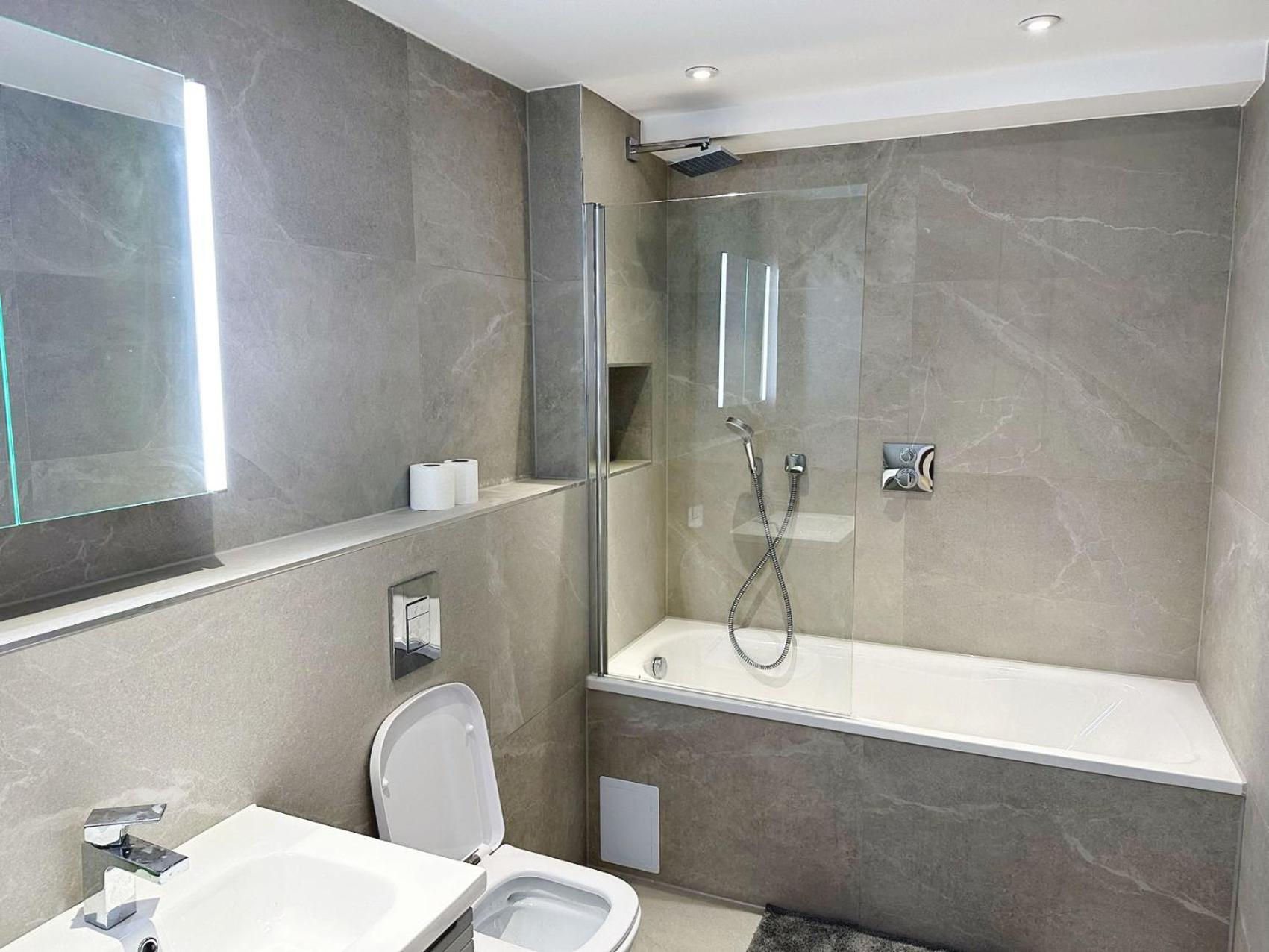 Luxury Modern Flat Near Center Londres Exterior foto