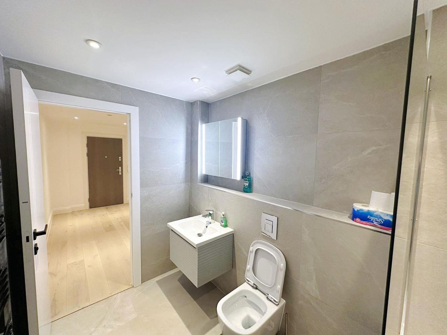 Luxury Modern Flat Near Center Londres Exterior foto